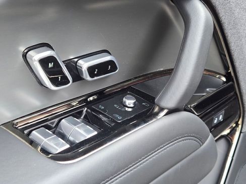 Used 2024 Land Rover Range Rover Sport Dynamic SE image 27