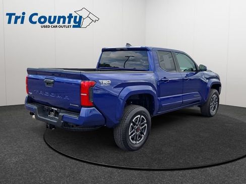 Certified 2025 Toyota Tacoma TRD Sport AWD/4WD image 7