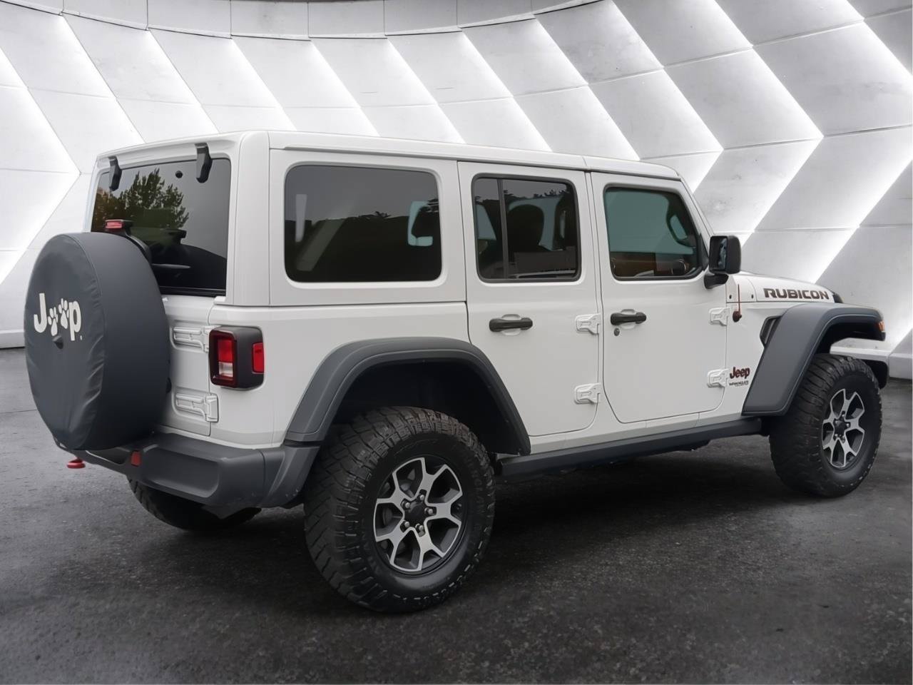 Used 2019 Jeep Wrangler Unlimited Rubicon w/ Cold Weather Group AWD/4WD image 2