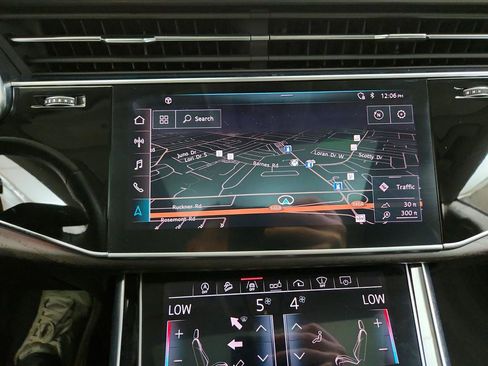 Used 2019 Audi Q8 Prestige w/ Luxury Package AWD/4WD image 21