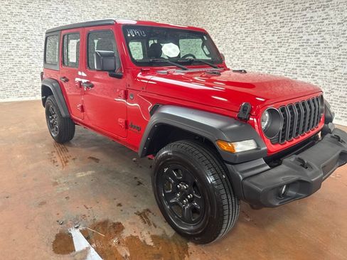 Used 2024 Jeep Wrangler Unlimited Sport AWD/4WD image 1