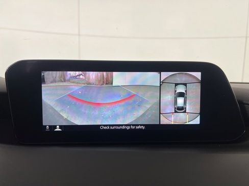 Used 2022 MAZDA MAZDA3 s image 24