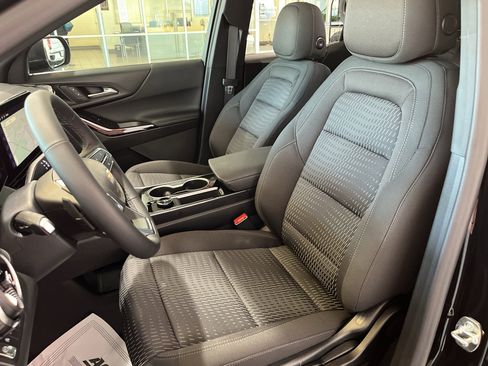 New 2026 Chevrolet Equinox LT FWD image 12