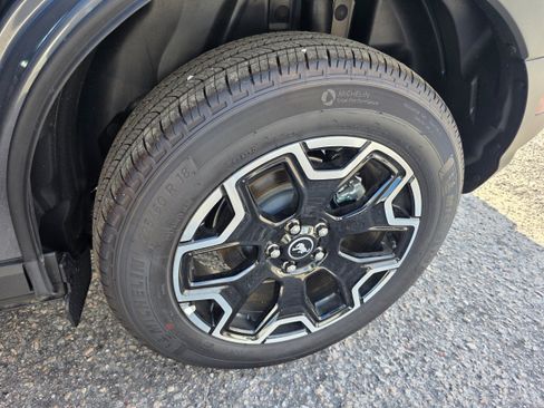 Used 2025 Ford Bronco Sport Outer Banks image 13