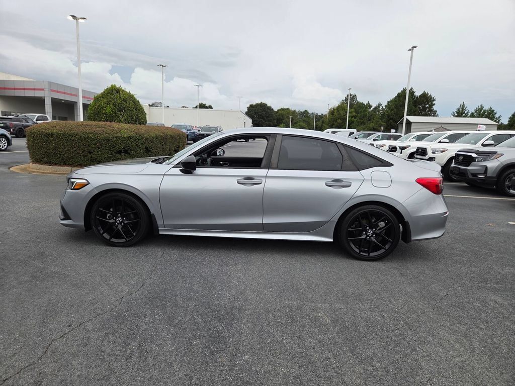 Used 2024 Honda Civic Sport image 4