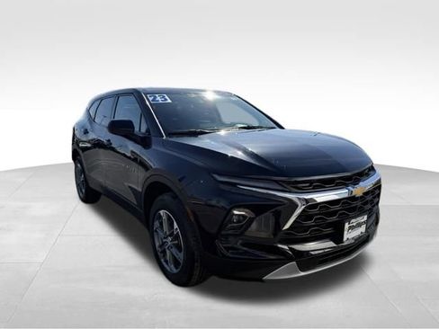 Certified 2023 Chevrolet Blazer LT image 3