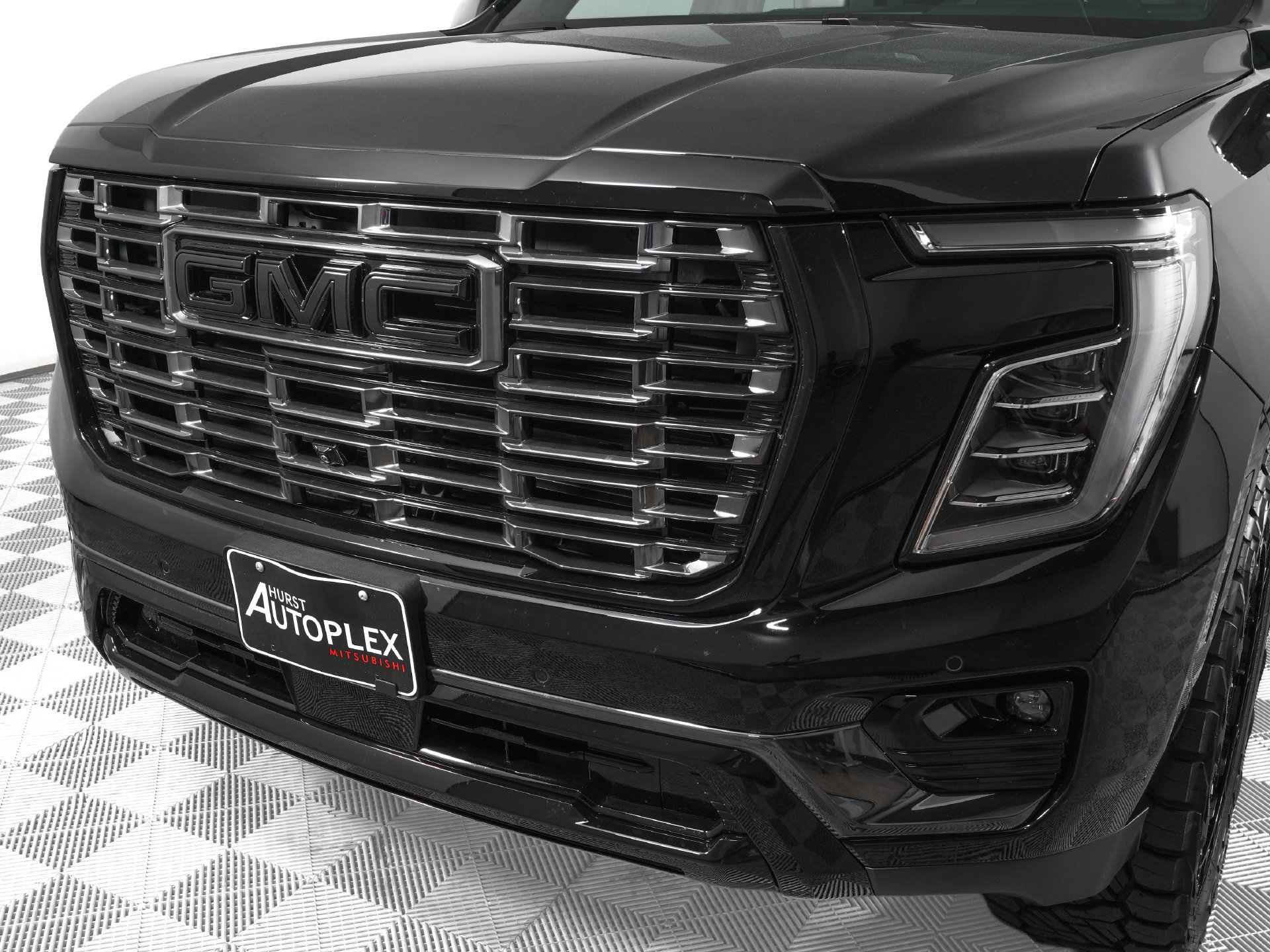 Used 2026 GMC Yukon Denali Ultimate w/ LPO, Floor Liner Package AWD/4WD image 35