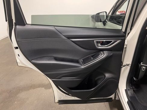 Used 2020 Subaru Forester Premium image 19
