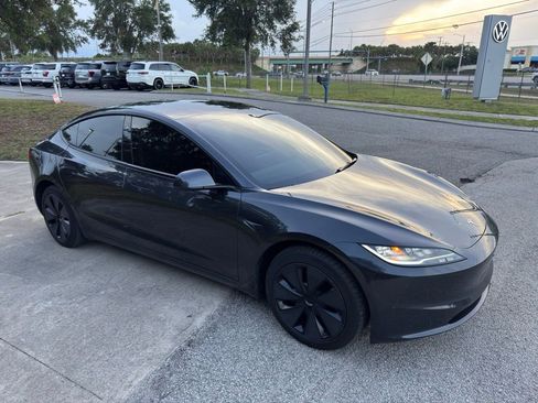Used 2025 Tesla Model 3 Long Range RWD image 4