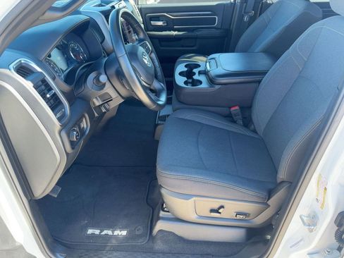 Used 2024 RAM 2500 Big Horn w/ Safety Group image 5