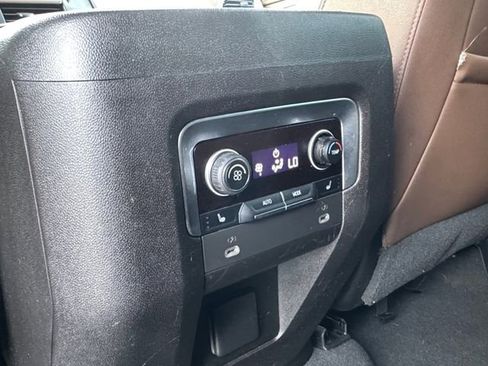 Used 2021 Chevrolet Suburban High Country image 30