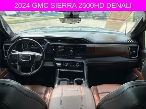 Used 2024 GMC Sierra 2500 Denali Ultimate AWD/4WD image 22