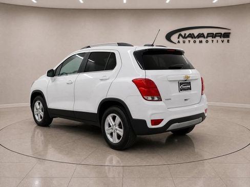 Used 2019 Chevrolet Trax LT w/ LT Convenience Package FWD image 5