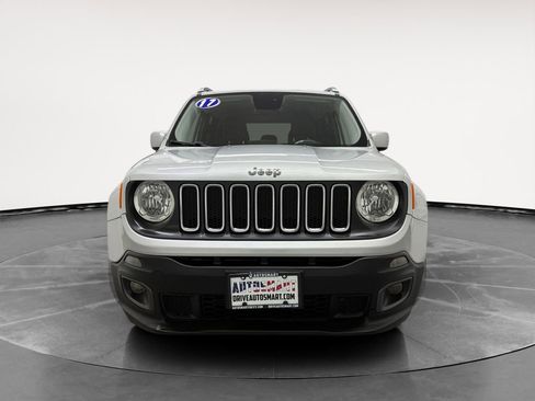 Used 2017 Jeep Renegade Latitude image 8
