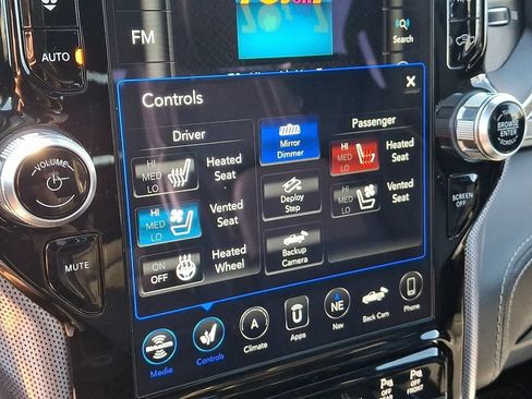 Used 2020 RAM 1500 Limited AWD/4WD image 27