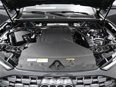 New 2025 Audi Q5 Premium image 15