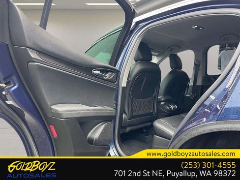 Used 2018 Alfa Romeo Stelvio AWD image 14