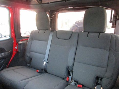 Used 2020 Jeep Wrangler Unlimited Sport S image 26