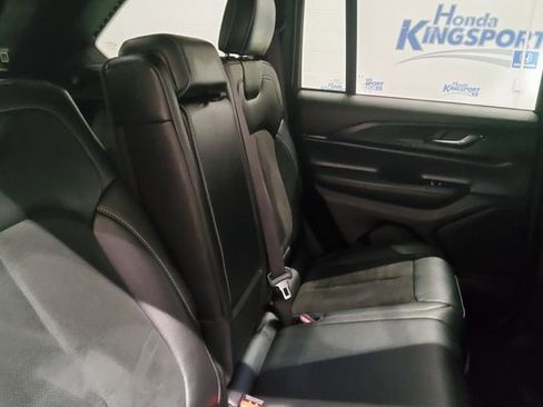 Used 2024 Jeep Grand Cherokee Altitude image 21