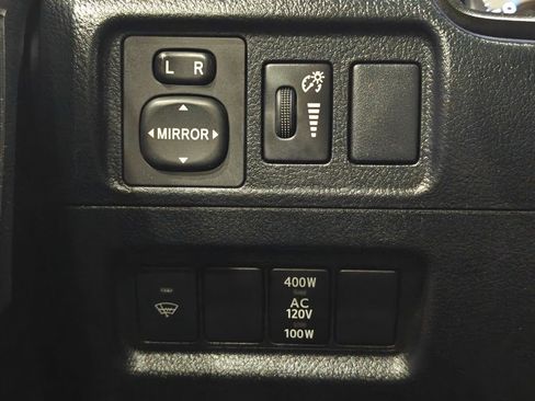 Used 2018 Toyota 4Runner SR5 image 37