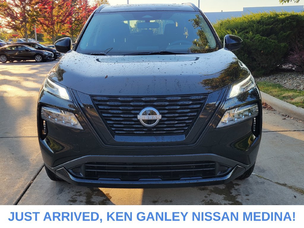 Certified 2023 Nissan Rogue SV w/ SV Premium B Package AWD/4WD image 8