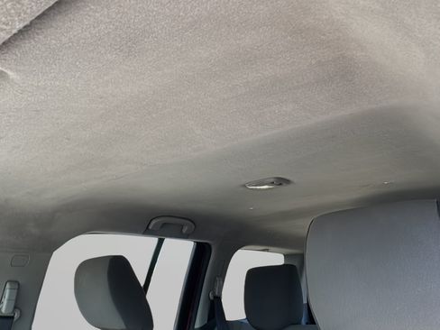Used 2012 Nissan Xterra S RWD image 32