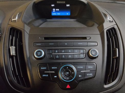Used 2017 Ford Escape SE w/ SE Cold Weather Package FWD image 25