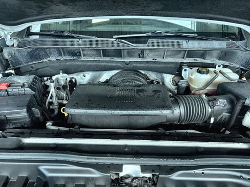 Used 2019 Chevrolet Silverado 1500 LT Trail Boss AWD/4WD image 37