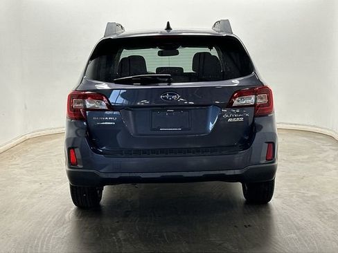 Used 2017 Subaru Outback 2.5i Premium image 4