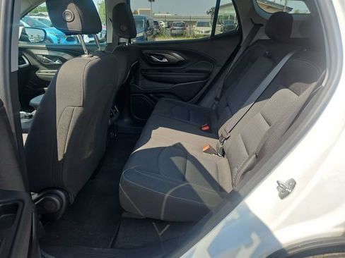 Used 2023 GMC Terrain SLE FWD image 24