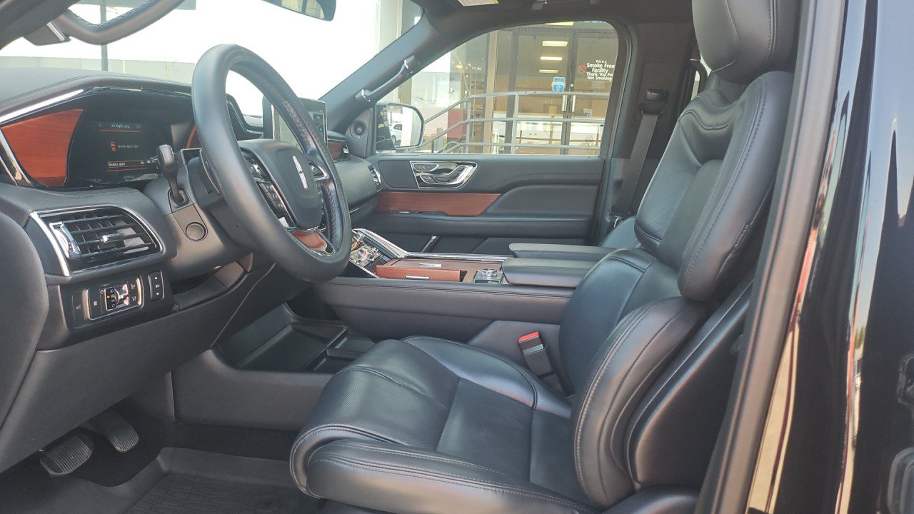 Used 2022 Lincoln Navigator L Reserve AWD/4WD image 10
