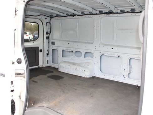 Used 2021 Nissan NV 1500 S image 19