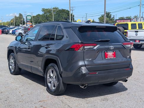 Certified 2025 Toyota RAV4 XLE AWD/4WD image 5