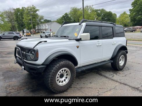 Used 2023 Ford Bronco Badlands w/ Sasquatch Package AWD/4WD image 2
