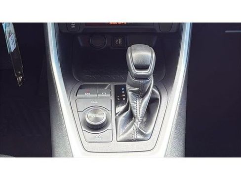 Used 2024 Toyota RAV4 LE AWD/4WD image 26