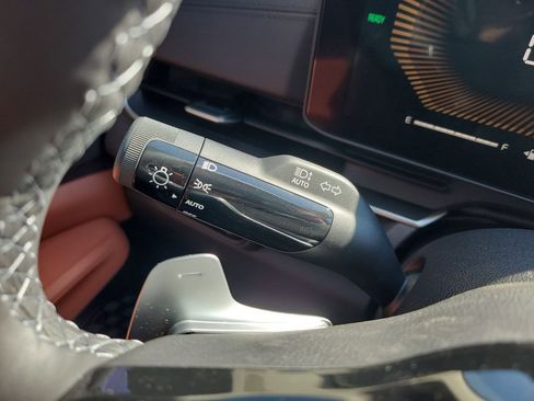 New 2026 Kia Carnival EX image 29