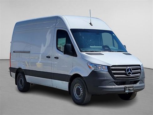 New 2025 Mercedes-Benz Sprinter 2500 image 1