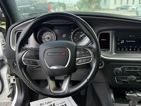 Used 2020 Dodge Charger SXT w/ Leather Interior Group RWD image 20