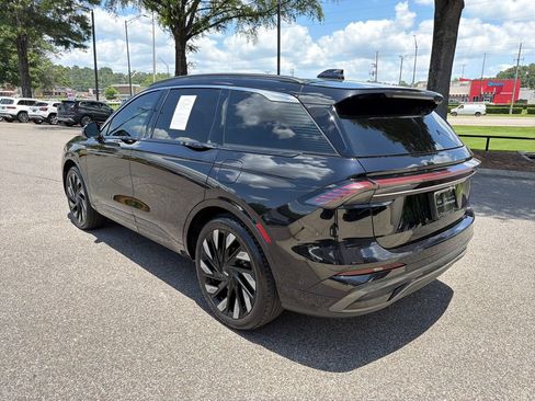 Used 2024 Lincoln Nautilus Black Label w/ Jet Appearance Package (87T) AWD/4WD image 9
