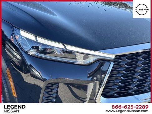 Used 2023 INFINITI QX60 Luxe w/ Performance Audio Package image 9