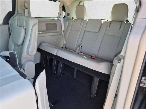 Used 2012 Chrysler Town & Country Touring-L w/ Entertainment Group #2 FWD image 20