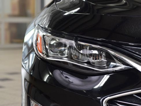 Used 2023 Chevrolet Malibu LT FWD image 12