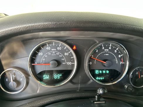 Used 2017 Jeep Wrangler Sport AWD/4WD image 30