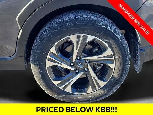 Used 2024 Subaru Crosstrek 2.0i Premium image 19