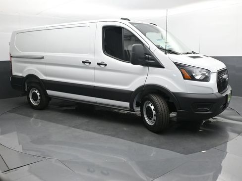 New 2026 Ford Transit 150 Low Roof RWD image 28