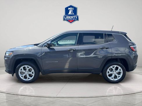 Certified 2024 Jeep Compass Sport AWD/4WD image 5