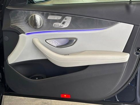 Used 2022 Mercedes-Benz E 350 Sedan image 21