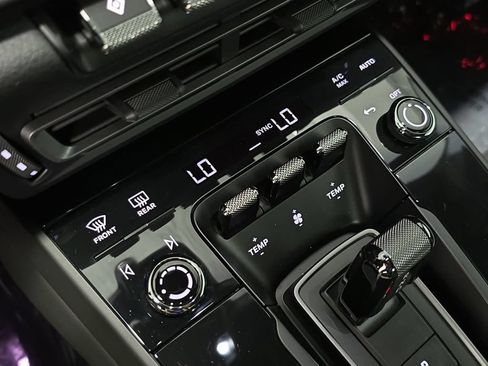 Certified 2023 Porsche 911 Targa 4 GTS AWD/4WD image 19