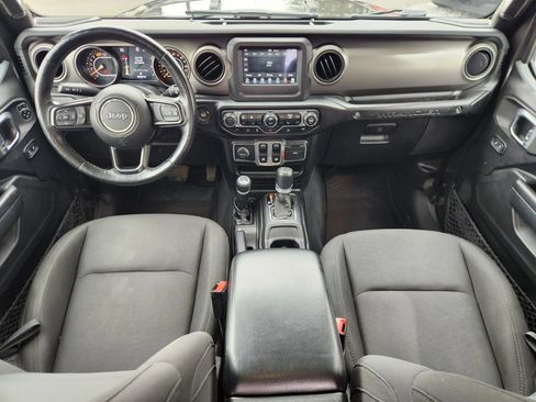 Used 2020 Jeep Wrangler Sport AWD/4WD image 5