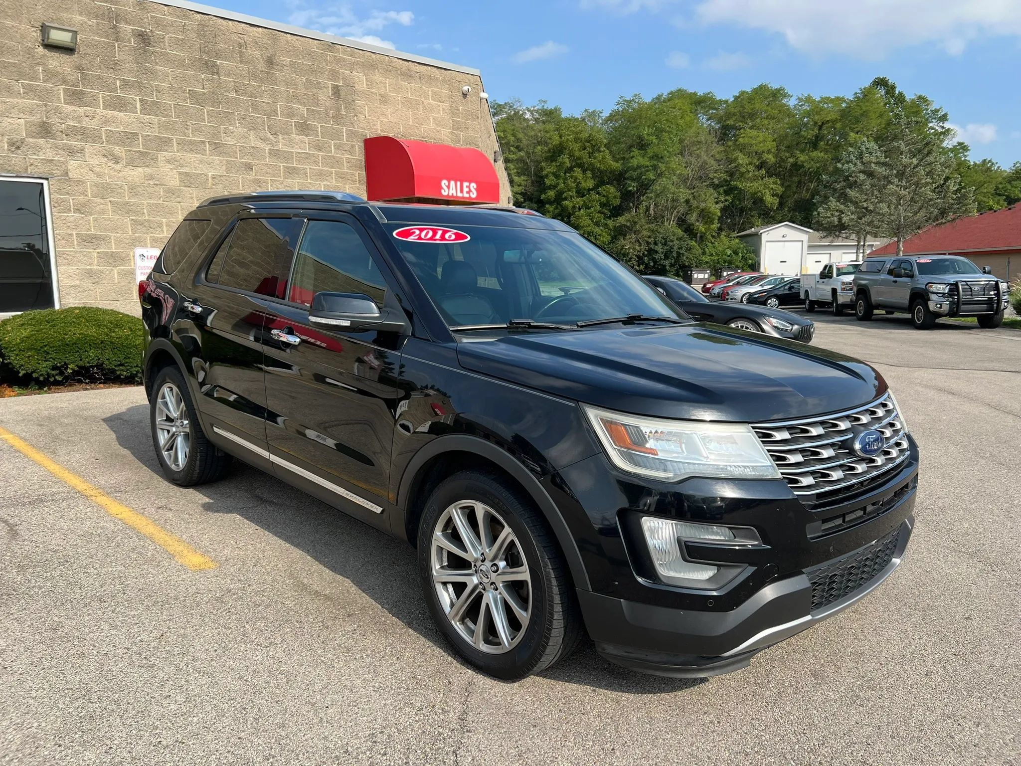Used 2016 Ford Explorer Limited AWD/4WD image 3